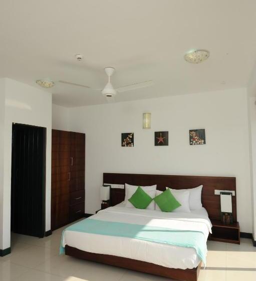 豪华海景房带阳台, Saprin Beach Resort