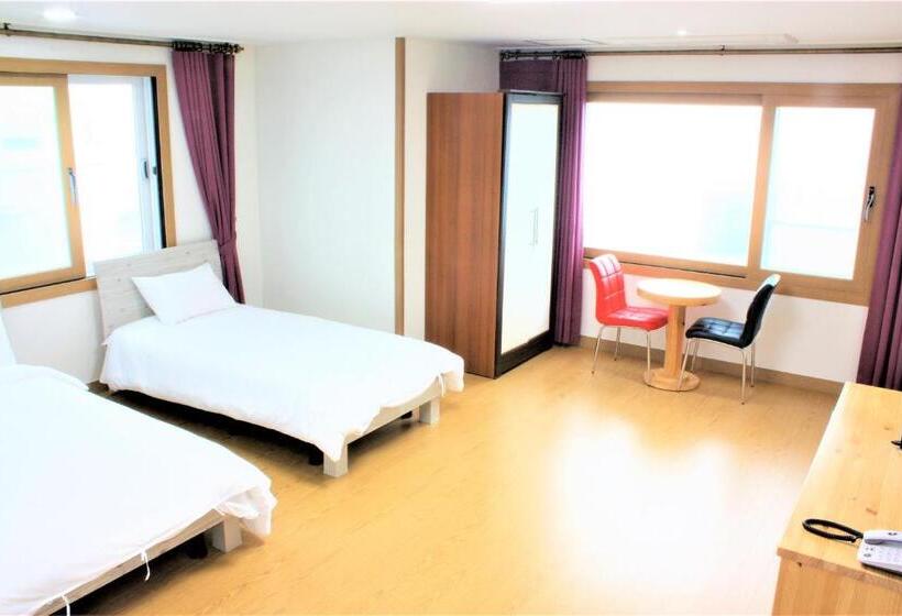 디럭스 룸, Samda Hostel