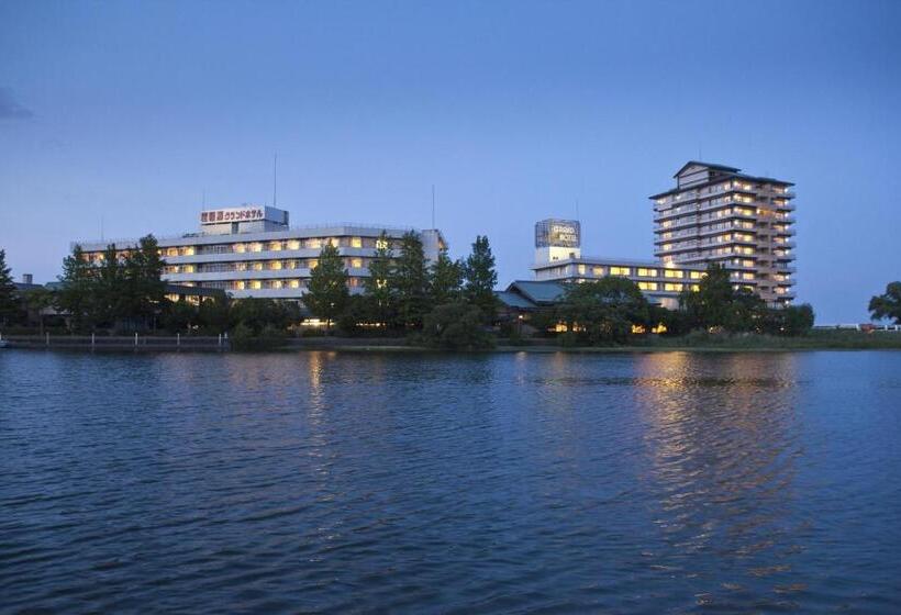 Номер Стандарт, 琵琶湖グランドホテル京近江