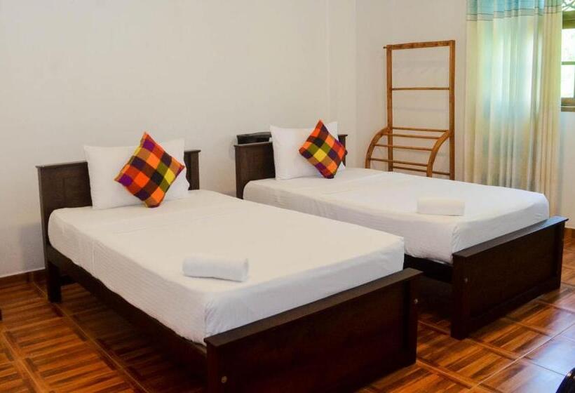 Family Suite, Sholay Villa