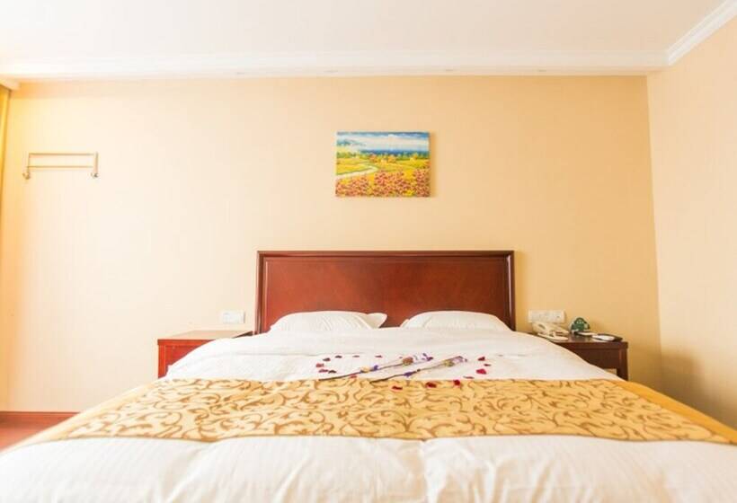 Номер Стандарт, Greentree Inn New District Hospital Of People S Hospital Mingliu Express