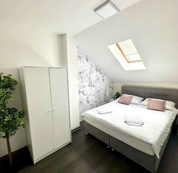 디럭스 룸, Kaptol Rooms