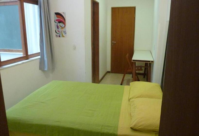 سوییت, Casa Da Gente