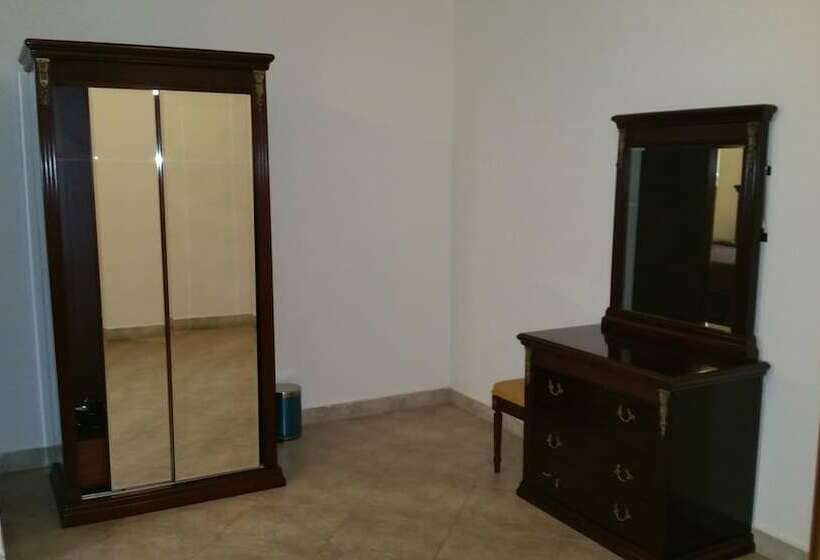 Апартаменты 3 Спальни, Dream Court Apartment