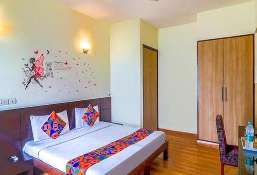 Трехместный Президентский, Fabhotel Santoor Geeta Bhawan Square