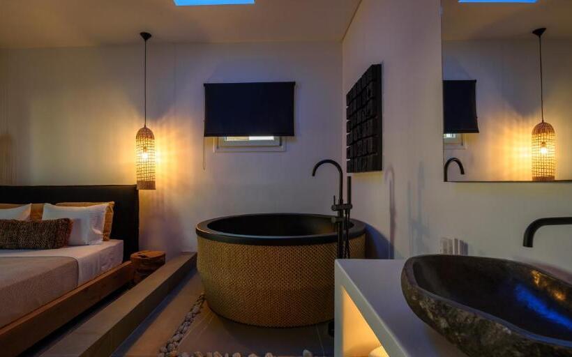 Люкс с гидромассажем, Olive Mykonos Villas