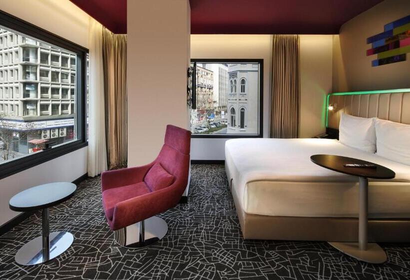 سوییت جونیور با چشم‌انداز دریا, Park Inn By Radisson Izmir