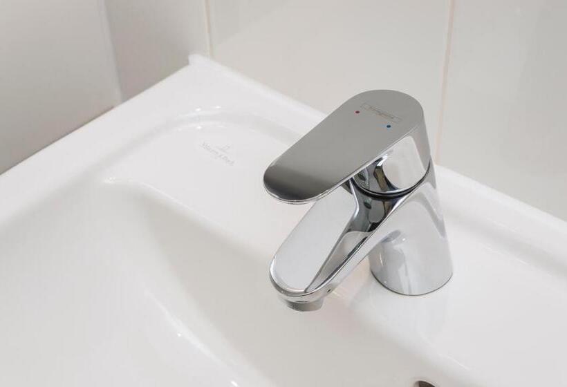 اتاق استاندارد برای معلولان, Point A Hotel Glasgow