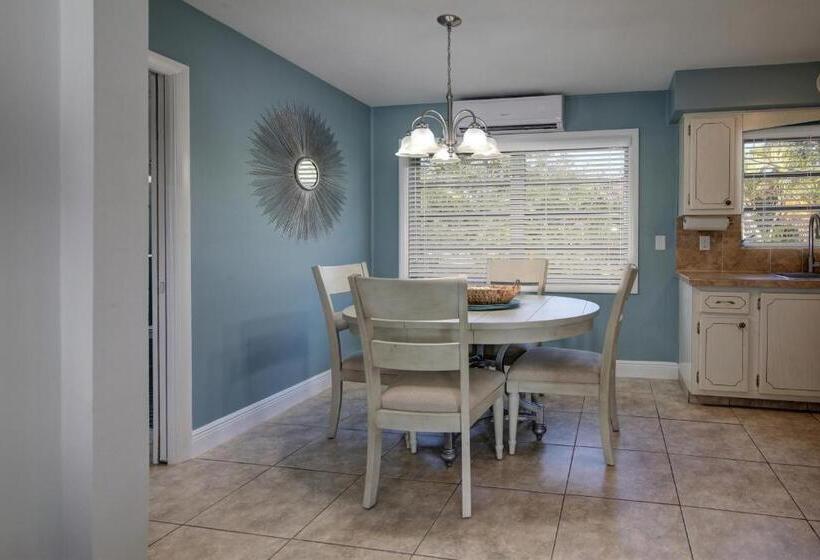 １階の１ベッドルームアパートメント, Maydee Suites In Florida