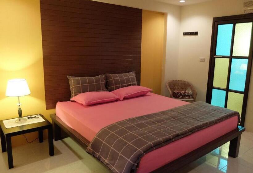 带大床的标准间, Baan Baimai Boutique Room