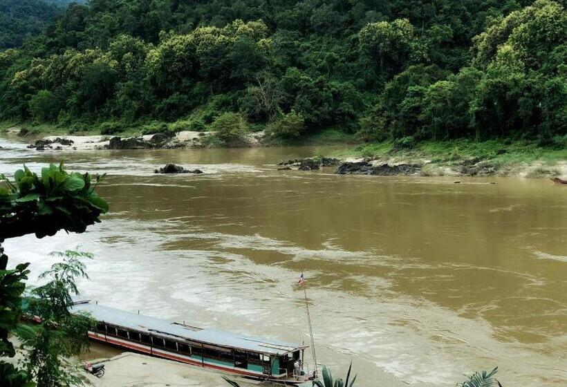 Номер Стандарт, Mekong Riverside Lodge