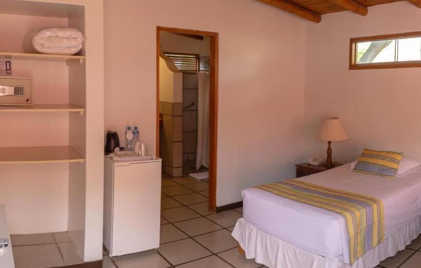 스탠다드 룸 킹사이즈 침대, Punta Sal Suites & Bungalows Resort