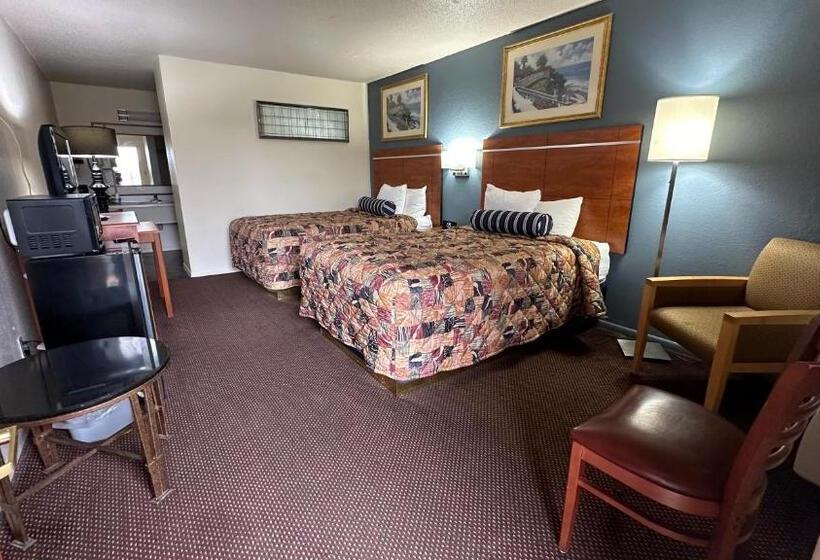Номер Стандарт 2 Двуспальные Кровати, Economy Inn