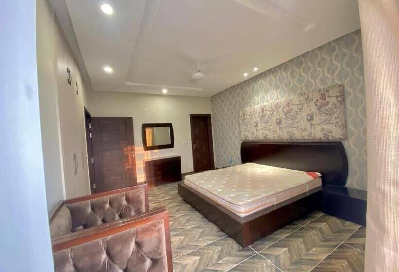 اتاق خانوادگی, Rehman Luxury Rooms And Apartments