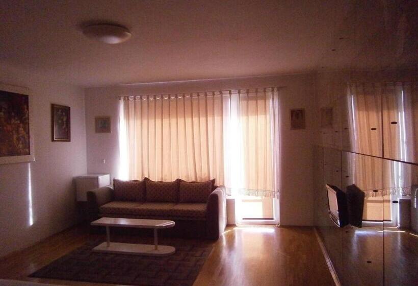 غرفة قياسية مطلّة علي البحر مزوَّدة بشُرفة, Villa Flaga
