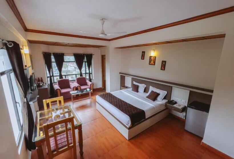 Standardrum, Munnar Castle