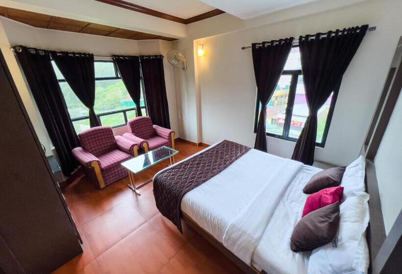 Superior Rum, Munnar Castle