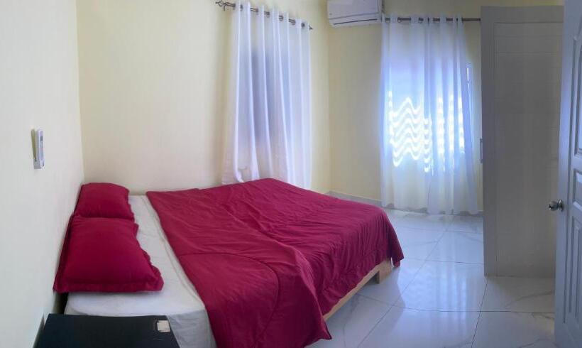 آپارتمان 1 خوابه با چشم‌انداز دریا, Apartahotel Oliver