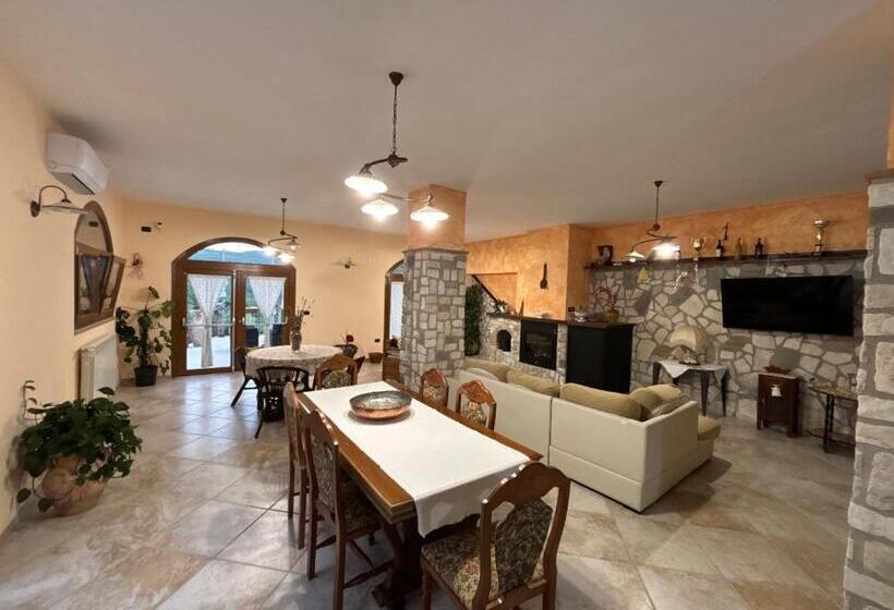 Номер Стандарт с Балконом, Casa Scirocco Pontelatone