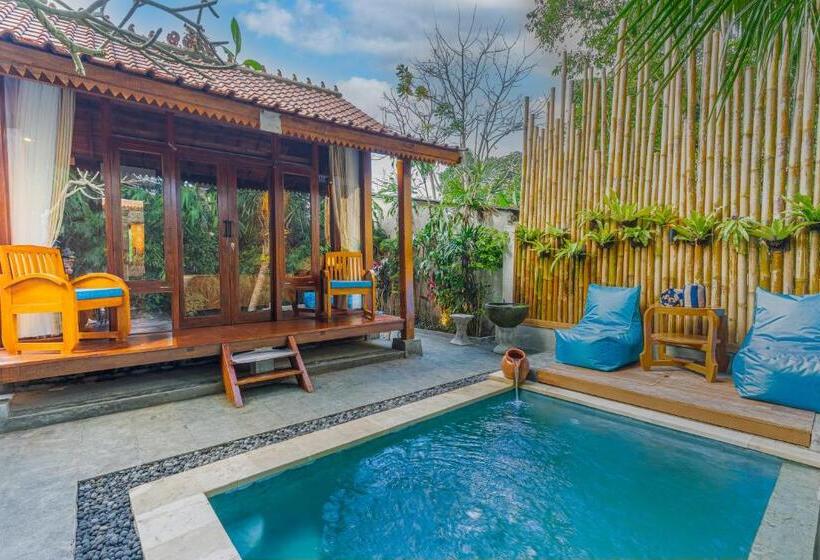 Вилла с 1 спальней и бассейном, Ngesil Private Joglo & Pool