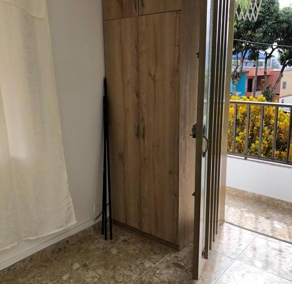 스탠다드 룸, Habitación En Casa Semi Campestre Cerca A Universidad San Buenaventura