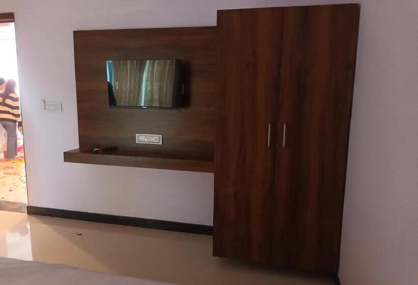 اتاق استاندارد, Braham Vatika Resort