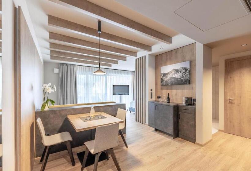 高级套房, Villa Hubertus Luxuria Nova Suites   Adults Friendly