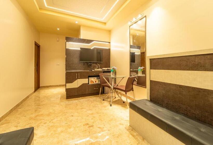 آپارتمان سوپریور 2 خوابه, Seasons Suites Hbr