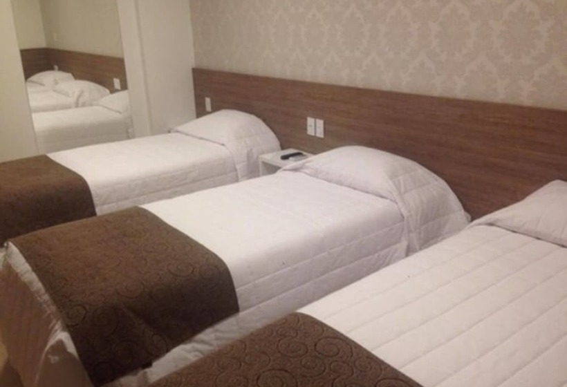 Номер Стандарт Трехместный, Holiday & Business Hotel   Em Frente Ao Centro De Eventos E Arena Conda