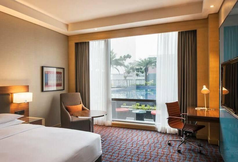 스탠다드 룸 더블 침대, Hyatt Regency Lucknow Gomti Nagar