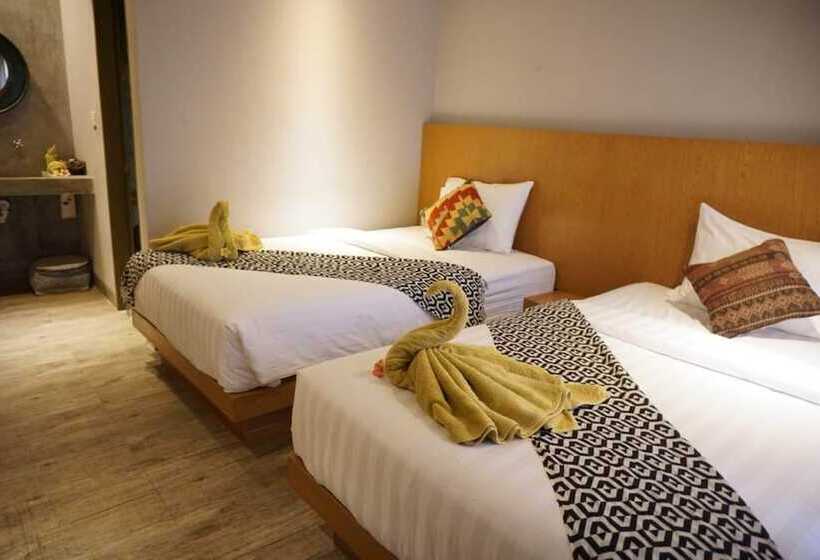 Номер Deluxe, Locomotive Hotel And Spa By Eps