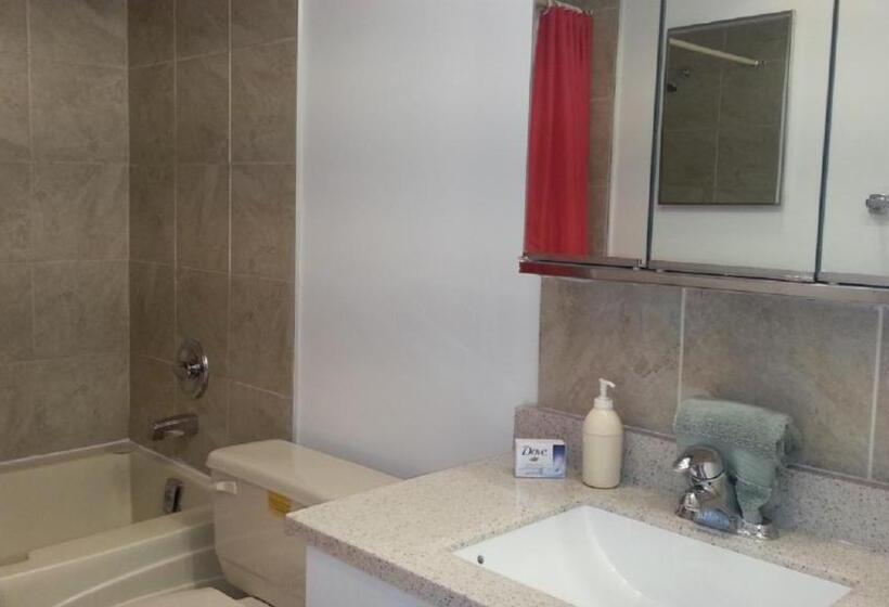 Family Suite, Akiskinook Lake Resort! 1 Bedroom Townhouse! Rent Monthly, Weekly, Private Entrance, Gas Bbq, Wi Fi