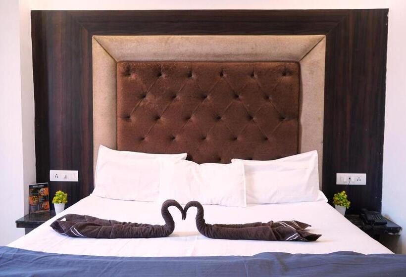 Номер Стандарт, Bal Residency 120 Mt Golden Temple