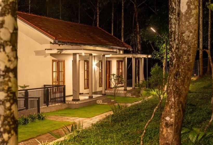 Вилла с 1 спальней и бассейном, Theyila Wayanad