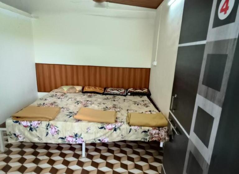 Четырехместный Номер Стандарт, Tanav Resort Neral