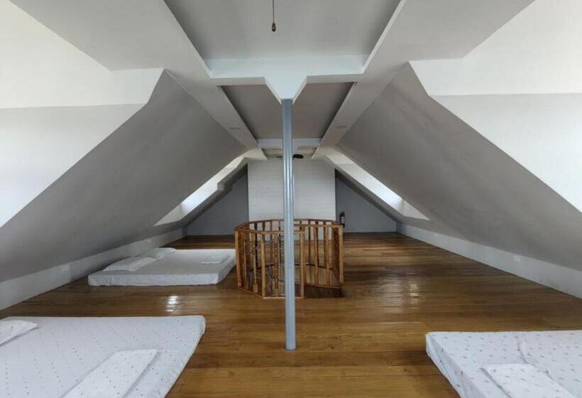 Вилла 2 Спальни, Sea Breeze Beachfront Villa Cebu