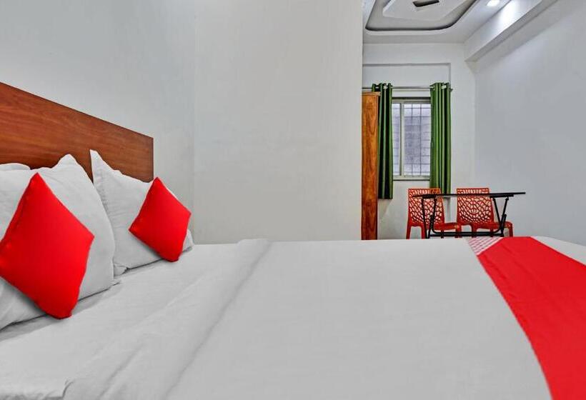 Трехместный Номер Классика, Oyo Royal Inn