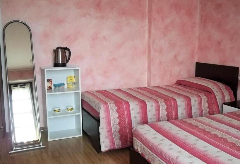 غرفة قياسية ثلاثية, B&b Dei Laghi