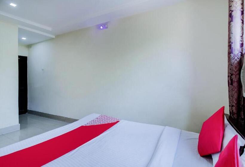 اتاق کلاسیک سه تخته, Oyo Hotel Anupam
