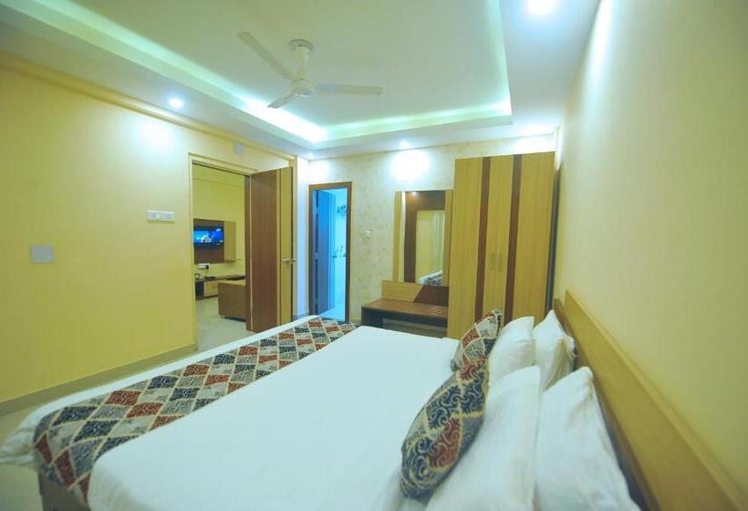 سوییت سوپریور, Pipul Hotels And Resorts 400 Meter From Sea Beach