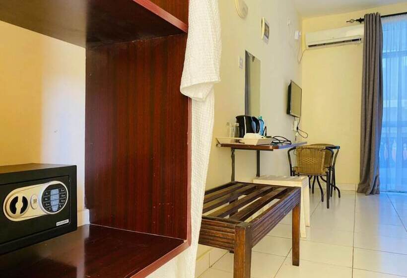 اتاق استاندارد یک نفره, Merry Villa Hotel & Apartments