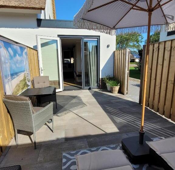 Номер Стандарт с Террасой, Luxe Kamer Langendam 48 Met Privé Terras