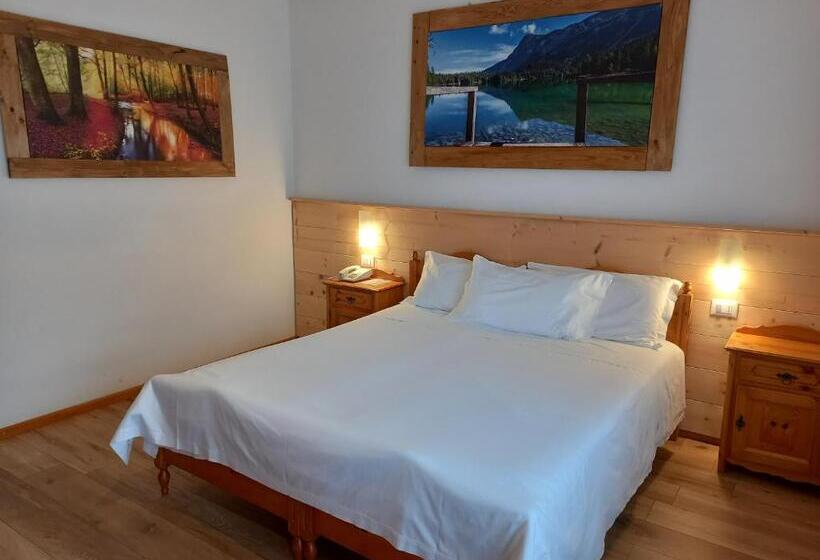 غرفة قياسية ثلاثية, Albergo Scoiattolo