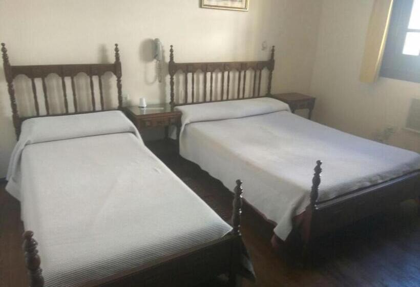 스탠다드 룸, Emperatriz Hotel Familiar