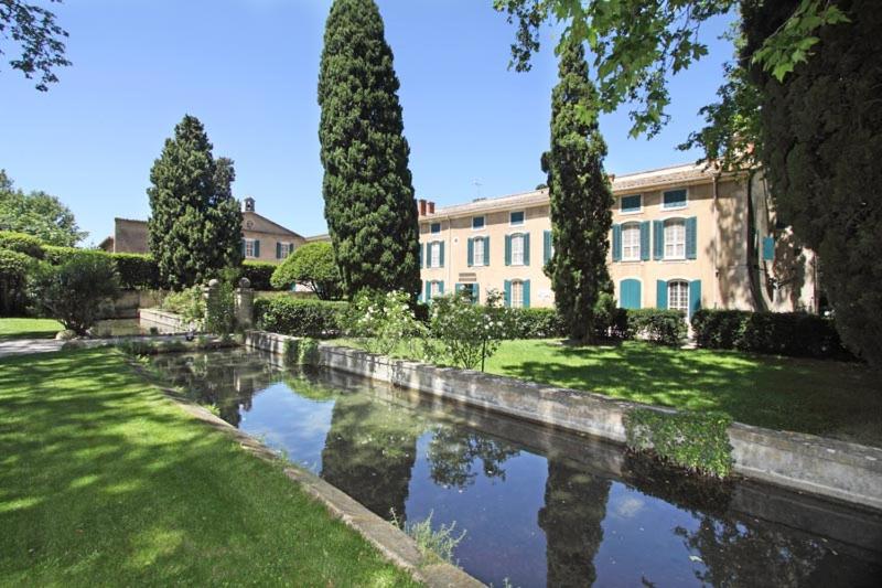 基本间, Château De Servanes