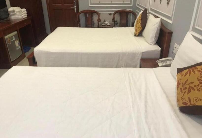 اتاق استاندارد چهار تخته, Thanh Tai Hotel 1