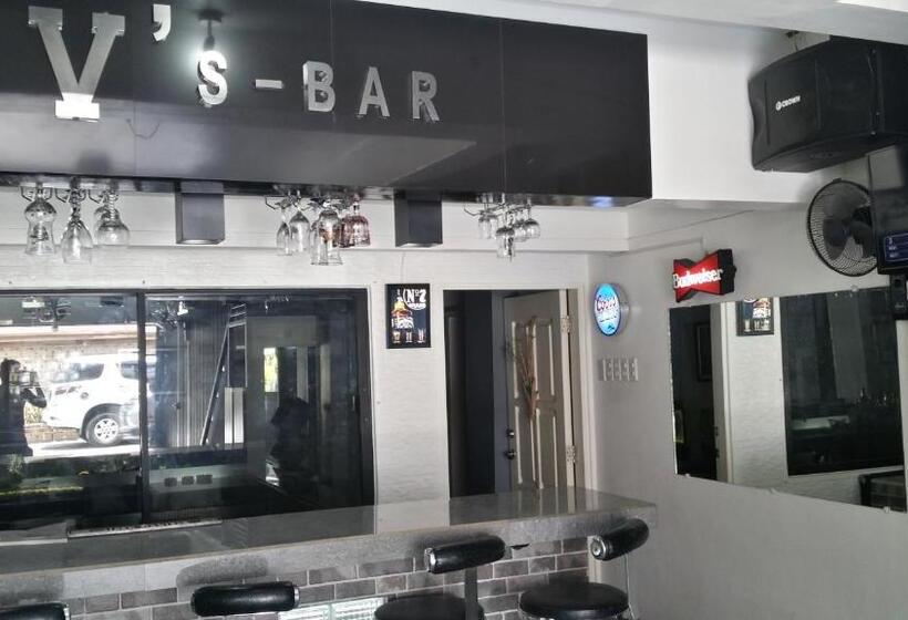 غرفة أساسية, Ervoruto Hostel Makati