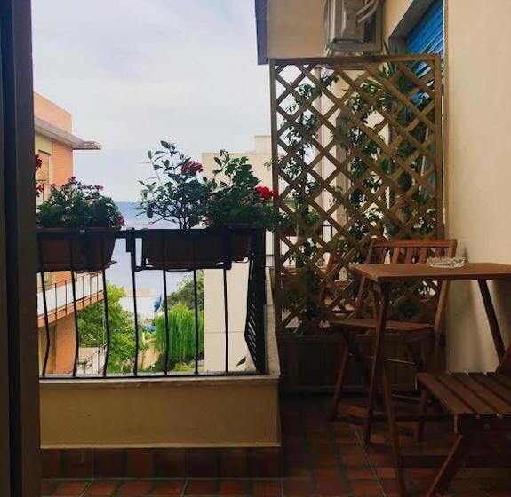 اتاق سه نفره سوپریور با چشمانداز دریا, B&b Paradiso Relais
