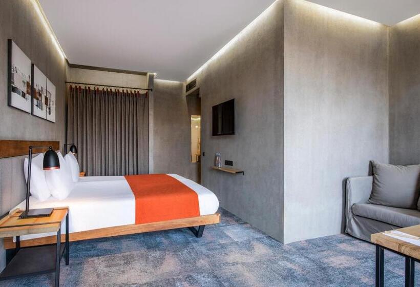 اتاق استاندارد, Iota Hotel Tbilisi