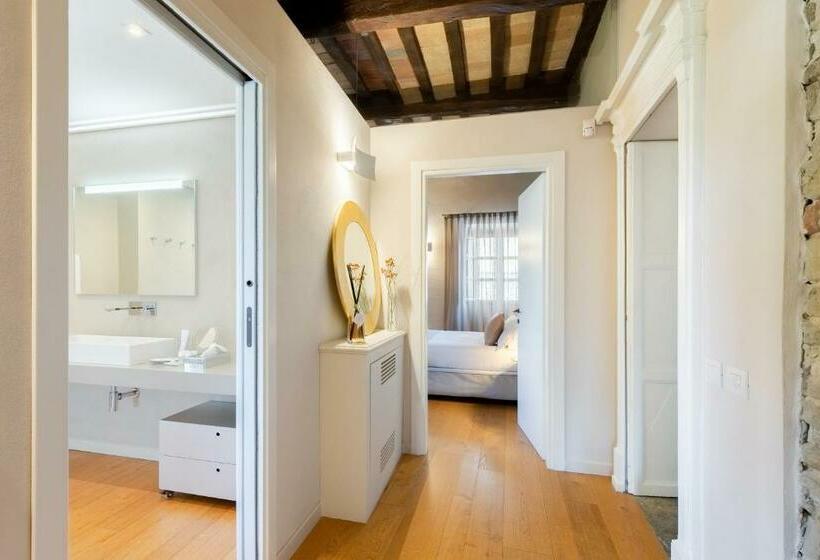 Люкс, Relais Villa Del Borgo